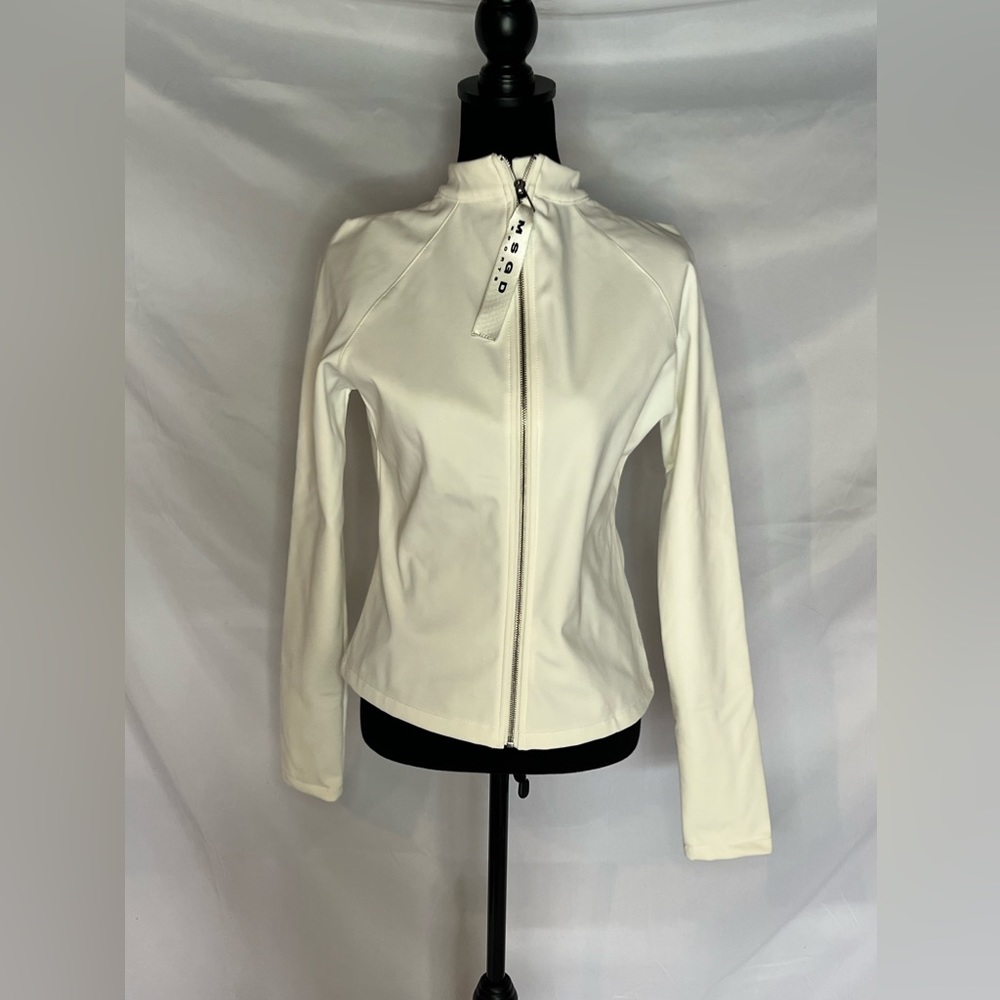 Missguided Ski long sleeve top in white - Picture 2 of 6